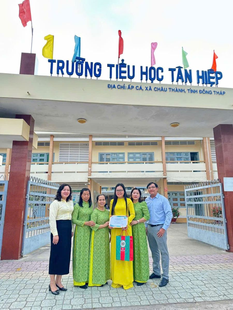 TỔNG KẾT VÀ TRAO GIẢI CUỘC THI “DẠY HỌC TRỰC QUAN SÁNG TẠO VỚI ĐỒ DÙNG DẠY HỌC”